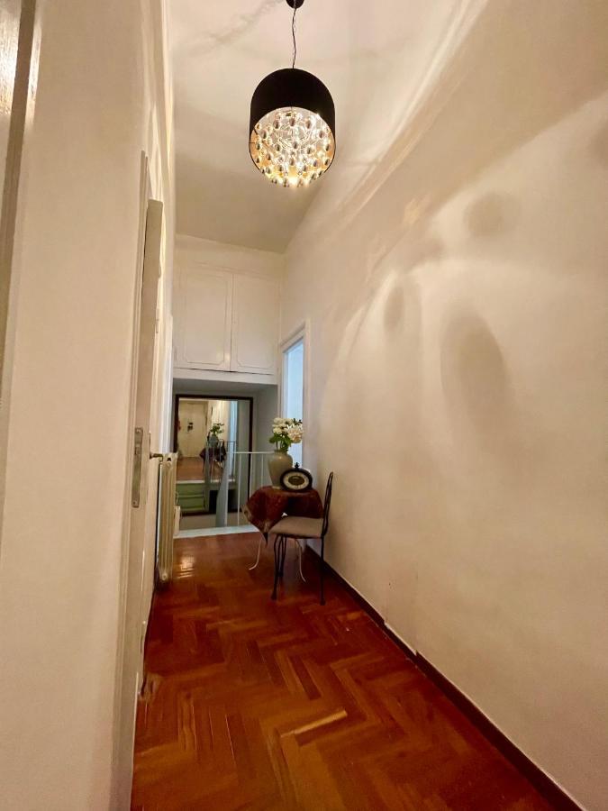 Parisa House Apartamento *